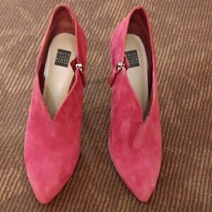 WHITEHOUSE BLACK MARKET Suede Stiletto Heels Shoes